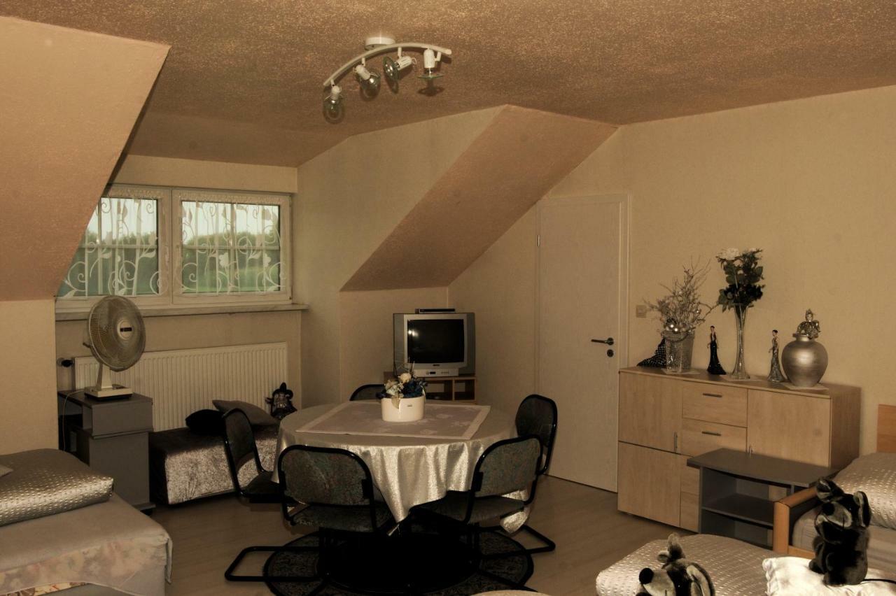 Caruso Pension Und Pizzeria Salzweg Екстериор снимка